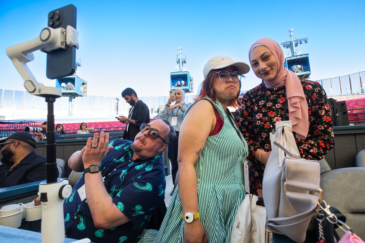 The <a href="/CNET/">CNET</a> team at #GoogleIO 

<a href="/faith/">Faith Chihil</a> <a href="/trickholland/">Patrick Holland</a> <a href="/alheeti_3/">Abrar Al-Heeti</a>