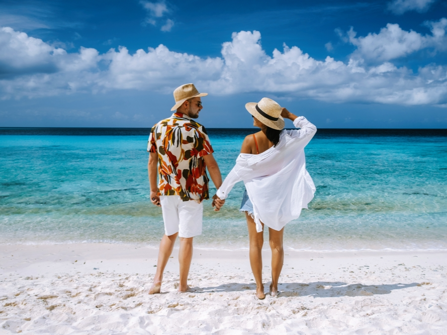 iResponze's tweet photo. As summer travel picks up, reviews are game-changers. Travelers are booking based on what others say online. 📲 A strong online reputation isn’t just nice—it’s essential. Let us help your hotel stand out! 

#OnlineReputation #SummerTravel #GuestReviews #ReputationMatters https://t.co/tub7zgRG8C