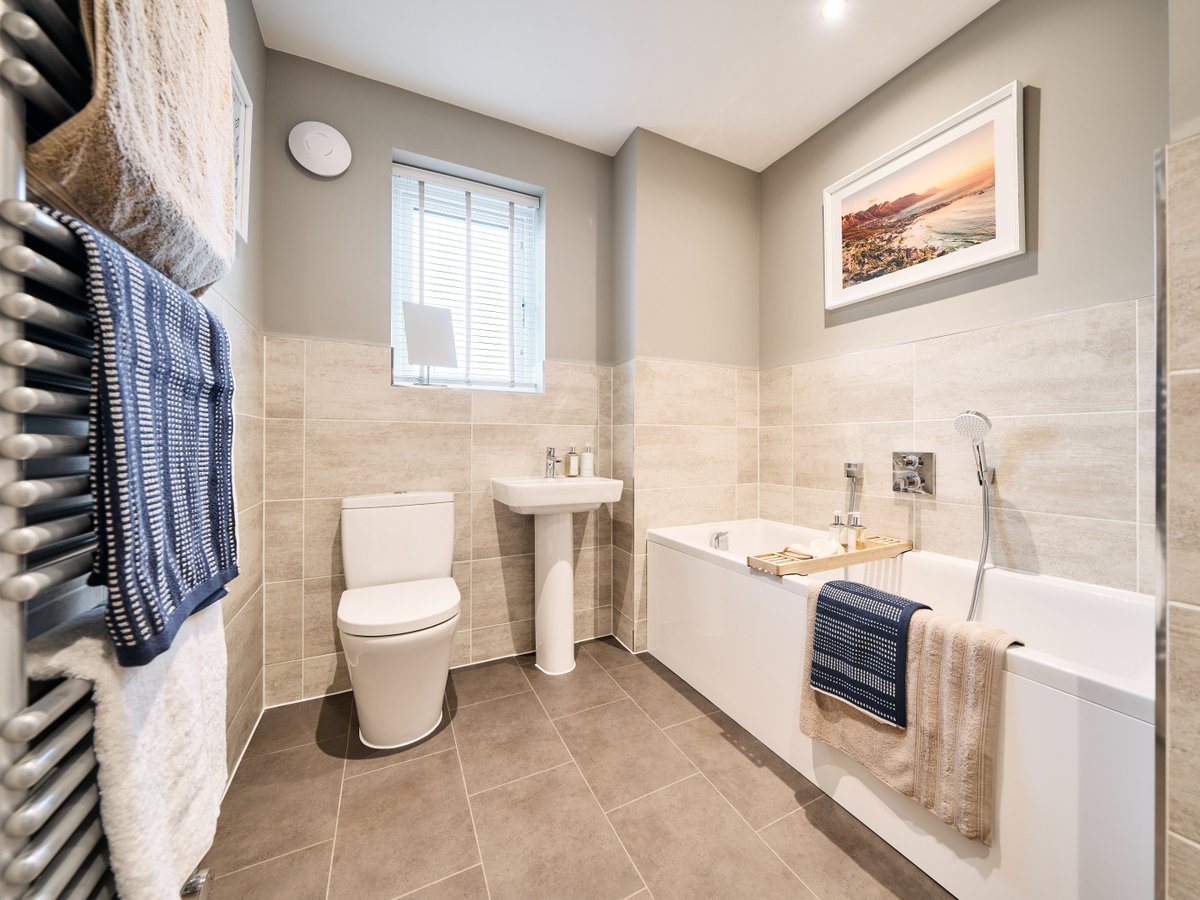 Discover the Lancombe 🏡 

Step inside to discover an open-plan kitchen diner, two reception rooms and five generous bedrooms. The perfect sanctuary.