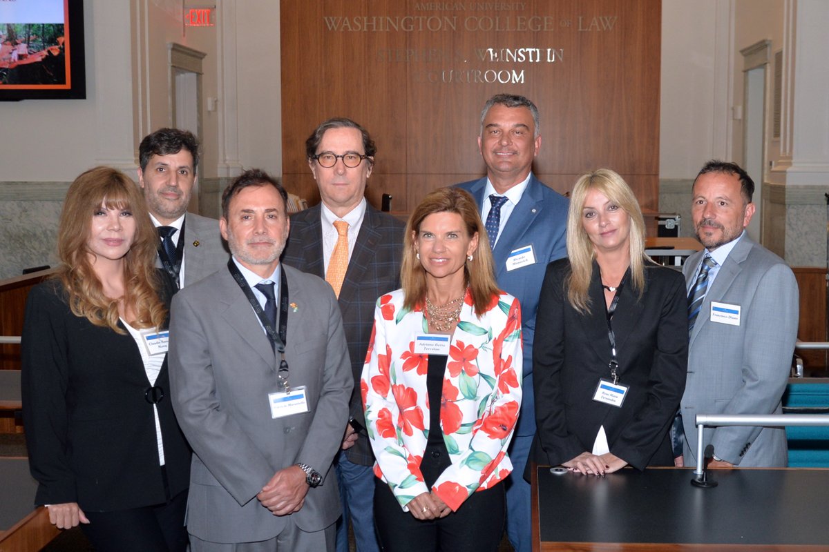 American University Washington College of Law (@auwcl) on Twitter photo Argentine judges visited AUWCL for a law and human rights seminar and will judge the Inter-American Human Rights Moot Court Competition this week.
<a href="/AUWCL_INTL/">International Law at AUWCL</a> Argentine judges visited AUWCL for a law and human rights seminar and will judge the Inter-American Human Rights Moot Court Competition this week.
<a href="/AUWCL_INTL/">International Law at AUWCL</a>