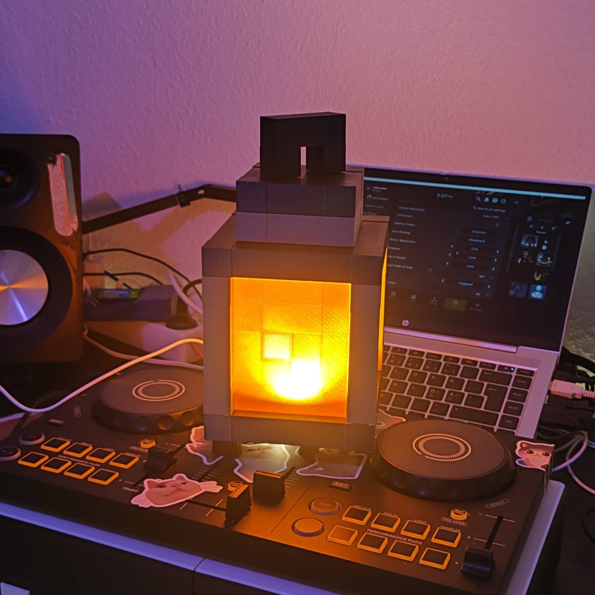 OfflinedSad's tweet image. 3D printed my own lantern