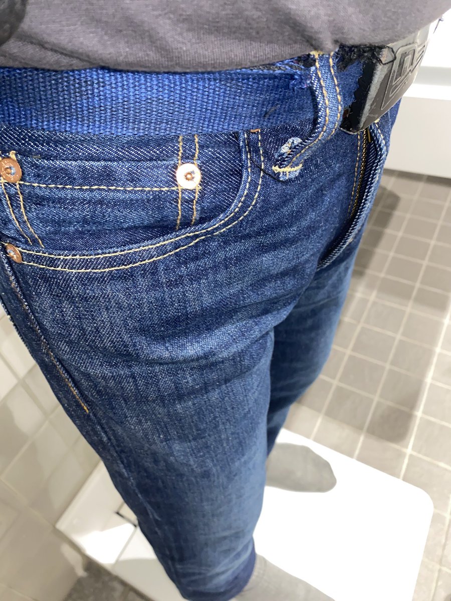 shinichi5217's tweet photo. 今日着用のジーンズです
madeintheusaのcone denimホワイトオークのリーバイス511です
2017年12月製のアメリカ製です
ホワイトオークのmadeintheusaです
#levis
#levis511
#リーバイス
#リーバイス511
#madeintheusa
#ホワイトオーク https://t.co/RBLZantbe9