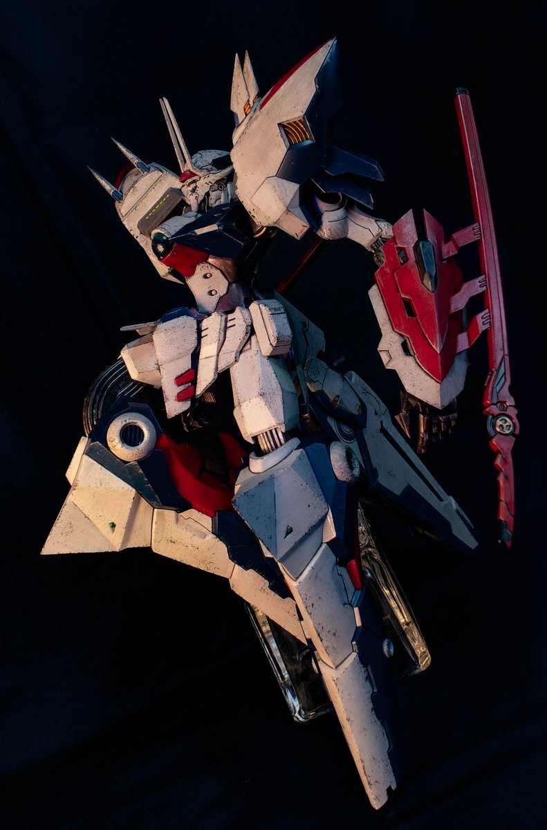 r0NDDGOwR4WN2ux's tweet photo. 「ナイスな展開だぜ!」
鉄のラインバレルから、「ラインバレル・オーバードライブ」完成しました。
白装甲はつや消し、その他は半艶仕上げにしました。
腕も少し延長させて、ボールジョインとで表情付けられる様になっています。
#モデロイド
#ラインバレル
#LINEBARRELS
#筆塗り
#ヴィネット https://t.co/boYgzllYYY