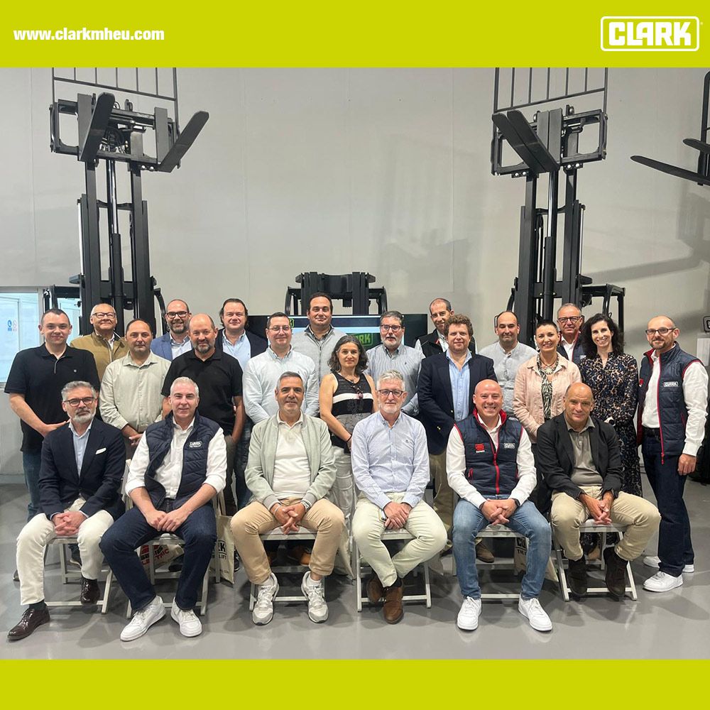 🤝 Thank you for a great event!

After a compact but intensive day full of product presentations, exchange and networking, our Spanish CLARK dealer conference has come to a successful end.

A big thank you to all participants - you make CLARK in Spain as strong as it is!