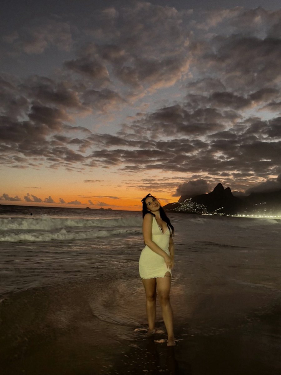 Daphne x tweet media