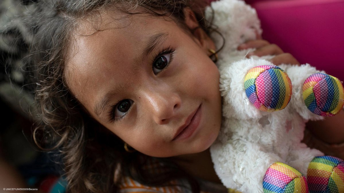 UNICEF's tweet photo. Growing up in a wealthy country does not guarantee a happy and healthy childhood.

Some of the wealthiest countries have seen significant declines in children's academic performance, mental health and physical health.

Learn more: https://t.co/JF2TongMck https://t.co/aIbQtnXMr0