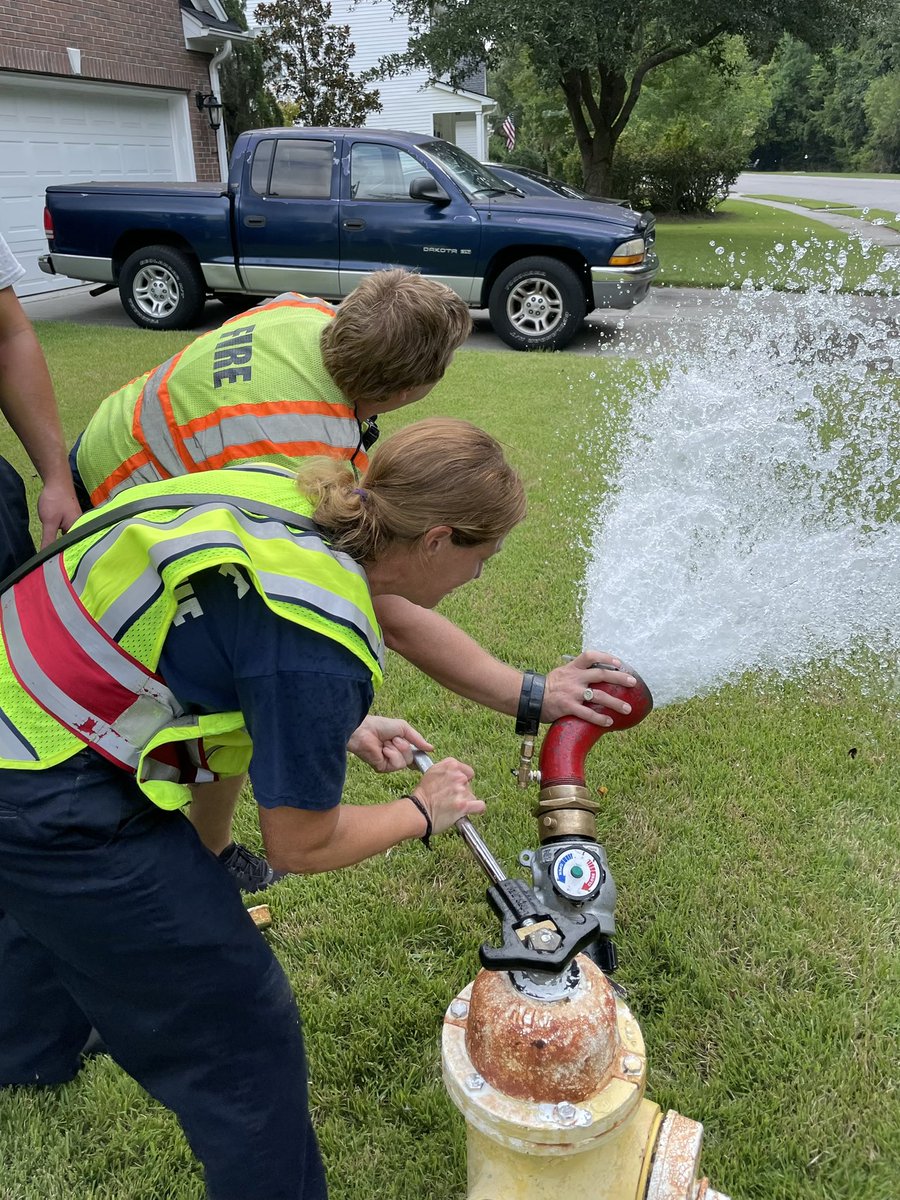FOR IMMEDIATE RELEASE
May 20, 2025
Hydrant Testing to Begin in Summerville
Summerville Fire Rescue would like to inform residents that routine fire hydrant testing will begin on May 20, 2025.
Summerville Fire Rescue will conduct hydrant testing through the remainder of the year!