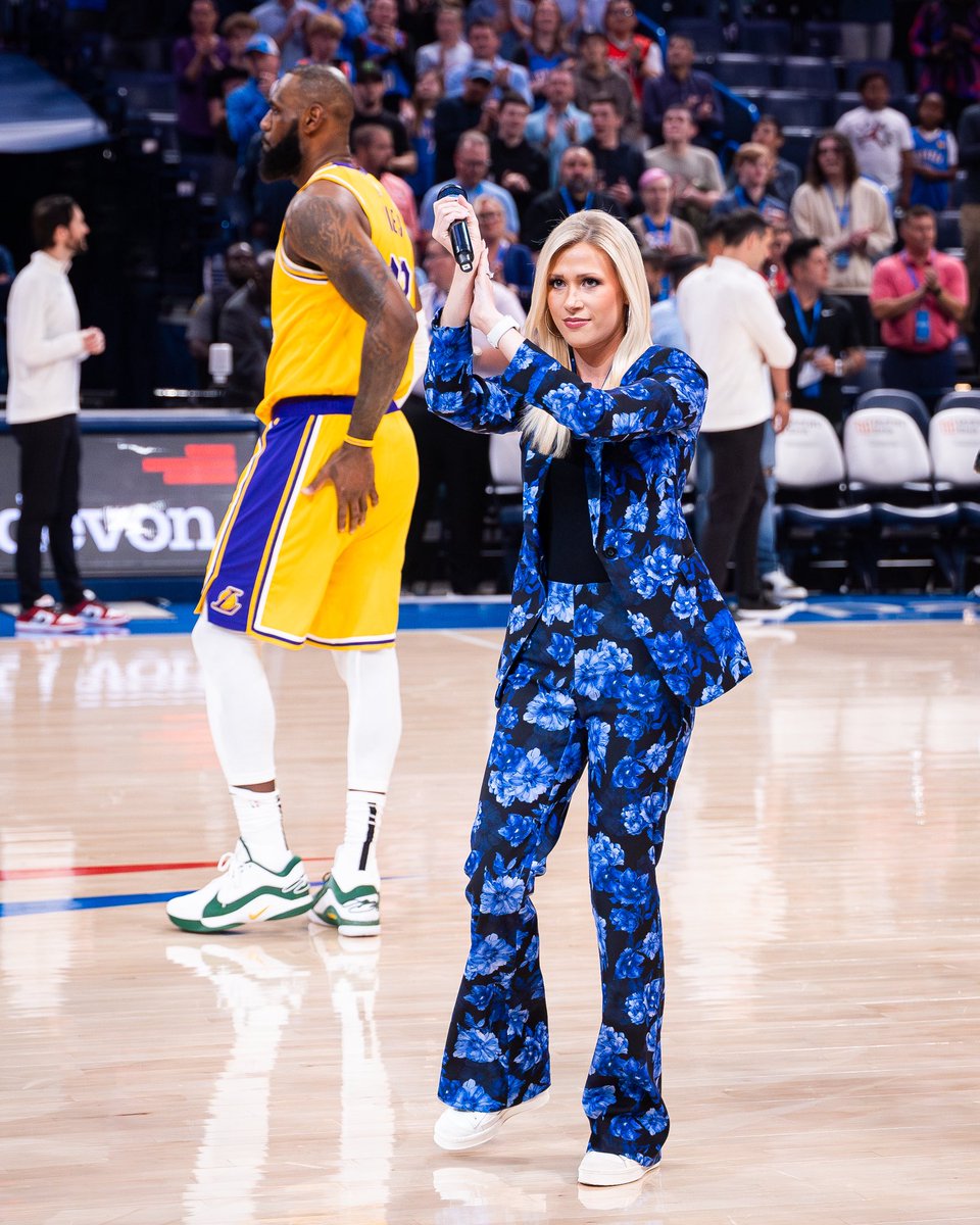 Emily Faith tweet media