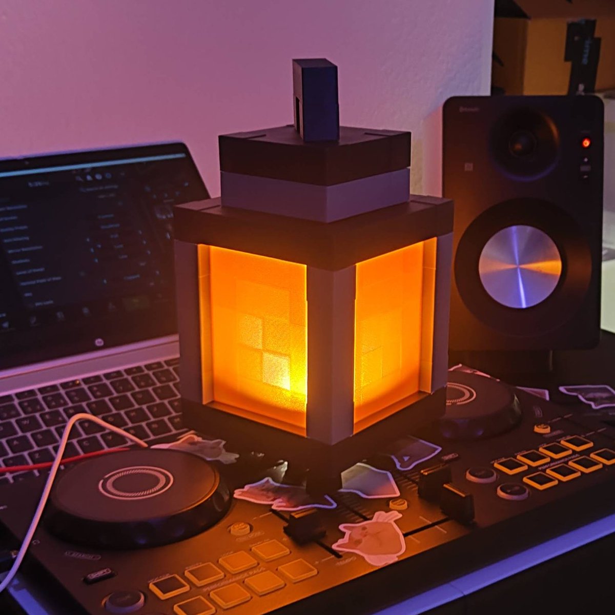 OfflinedSad's tweet image. 3D printed my own lantern