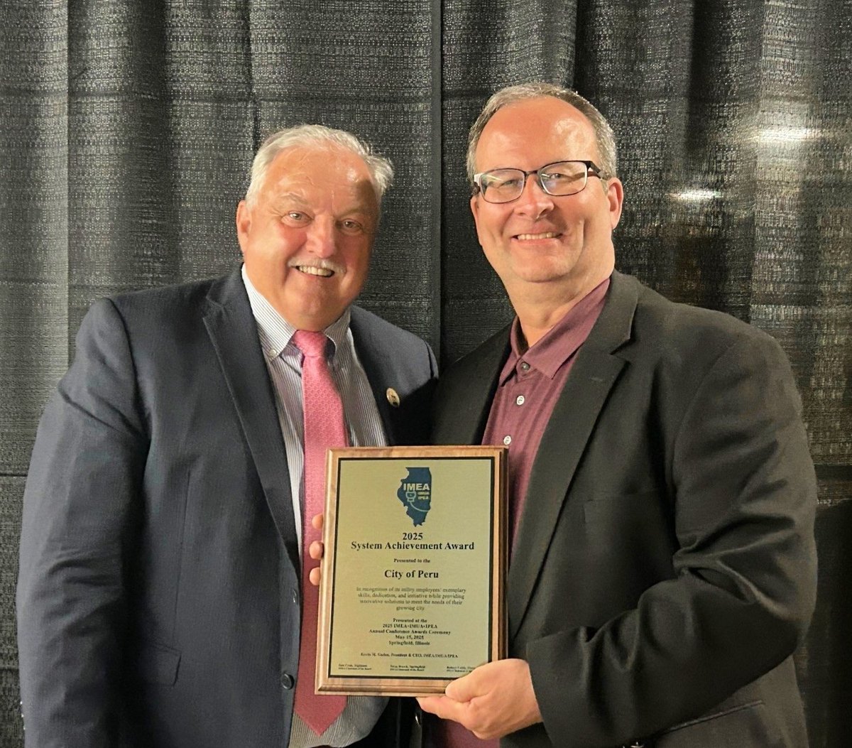 ILMuniElectricAgency tweet media