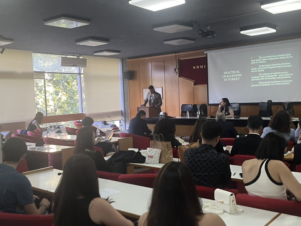 MesutCasin's tweet photo. Yeditepe Üniversitesi Hukuk Fakültesi ve Selanik Aristo Üniversitesi Hukuk Fakültesi arasındaki, “ Uluslararası Tıp Hukuku” devam ediyor… https://t.co/r9CDkaM2cd
