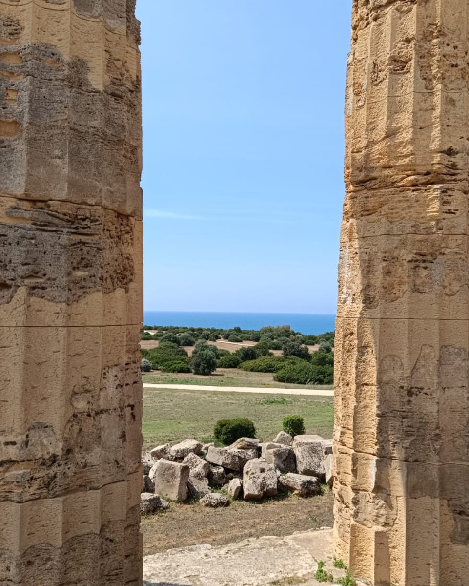 PausaniasViajes's tweet photo. "En el inmenso pasado del Mediterráneo, el testimonio más hermoso es el del mismo mar. Digámoslo, una y otra vez. Mirémoslo, una y otra vez." Fernand Braudel
Regresando desde #Creta y #Sicilia
#viajesarqueologicos https://t.co/iEv4lvBCCA