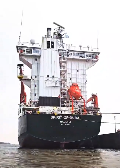 NPortuarias's tweet photo. Argentina: Puerto La Plata fortalece su conectividad con Asia al iniciar el servicio SX2 de ONE
https://t.co/hH6HSv0yg9 #PuertoLaPlata #NoticiasPortuarias #TECPLATA #ONE https://t.co/DqyR3AnsAb