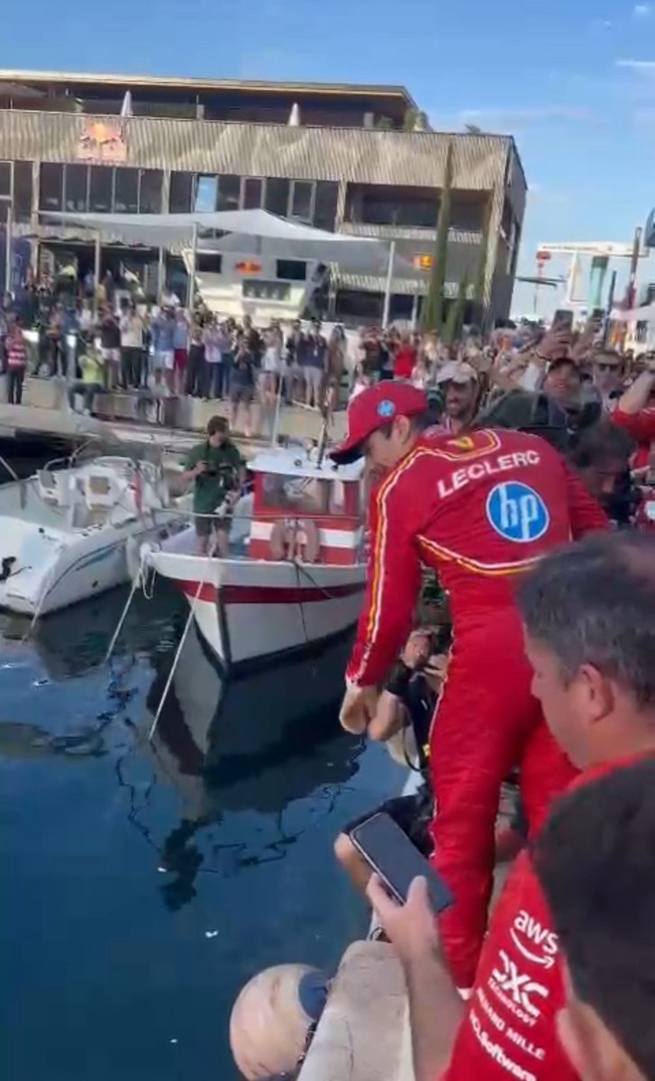 elislove16's tweet photo. @ScuderiaFerrari @Charles_Leclerc Define: memories 🥲 https://t.co/dsBOIUaBDq