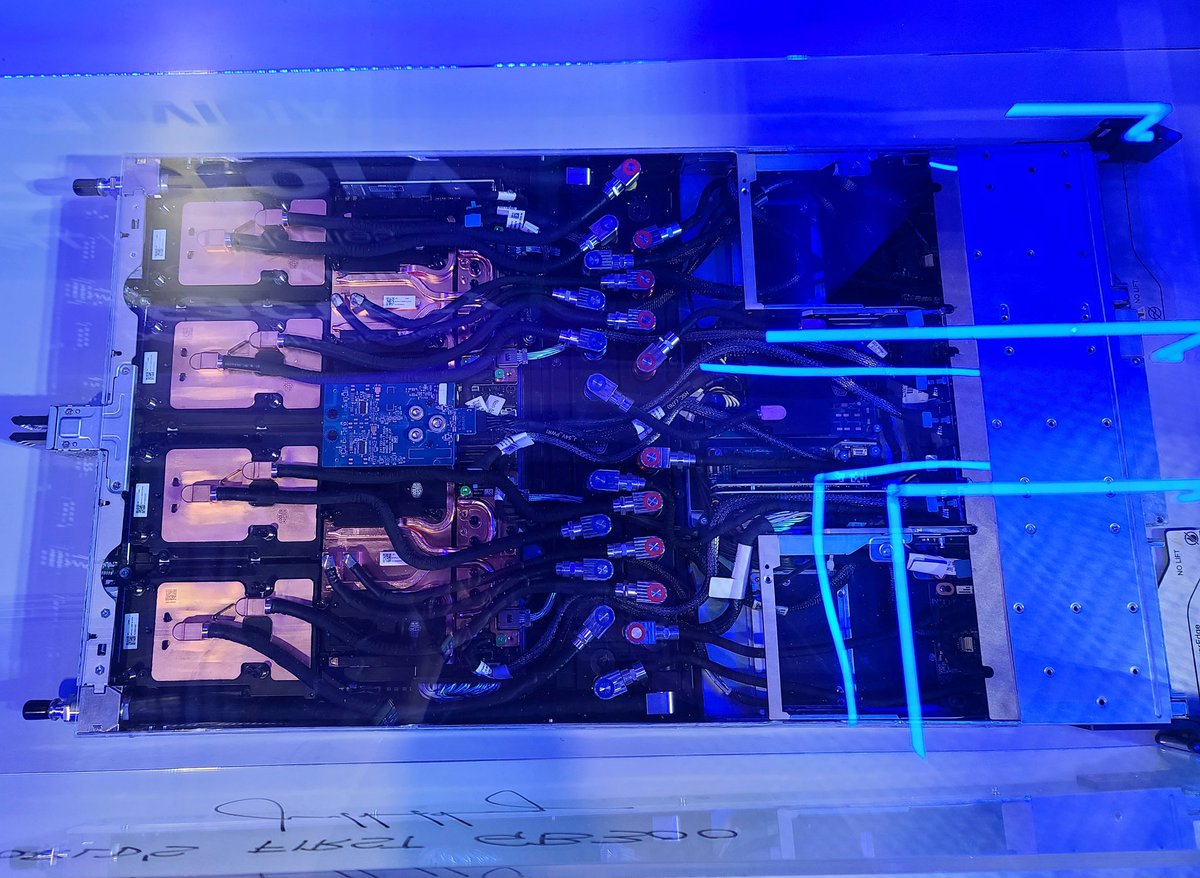 MarcoChiappetta's tweet image. The lighting in the expo isn't photo friendly, but figured some of you would enjoy a look at the worlds first @nvidia GB300 server, built by @DellTech, with a note and autograph from Jensen. #DellTechWorld