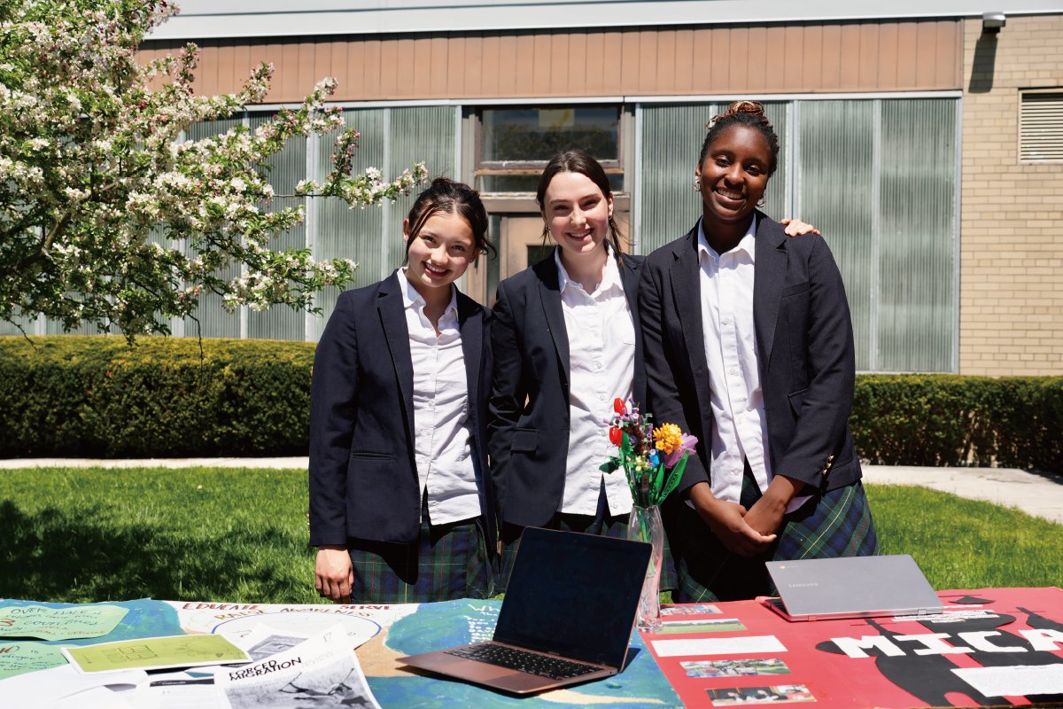 bostontrinity's tweet image. Incredible day at the Trinity Institute Action Group Fair - 9 student initiatives showcased that are changing lives, while Partners of Veterans raised funds with their cookout supporting New England veterans. When Lions lead, communities thrive! #TrinityInstitute #GOLions