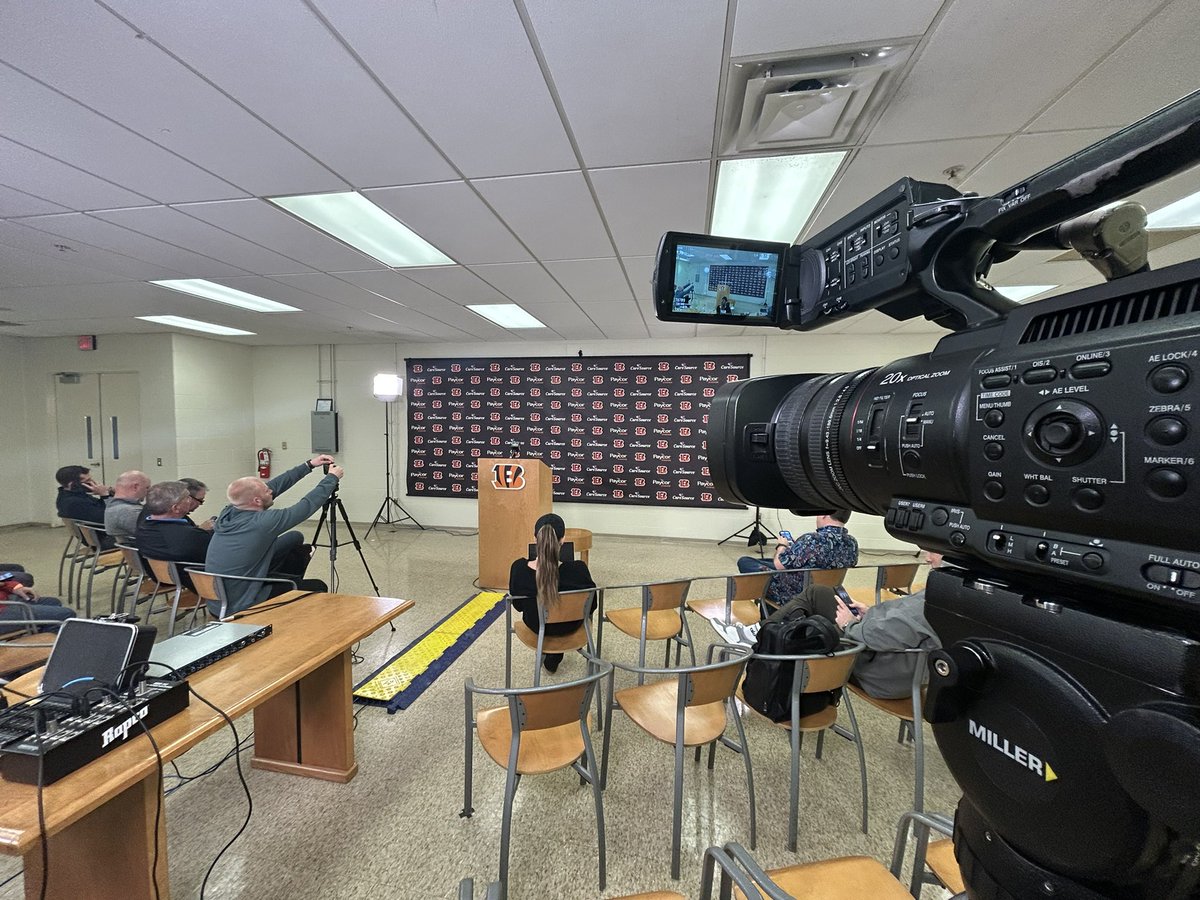 Set up for Joe Burrow’s press conference. Scheduled to start any minute.

We’ll show it live on <a href="/FOX19/">FOX19 NOW</a>.