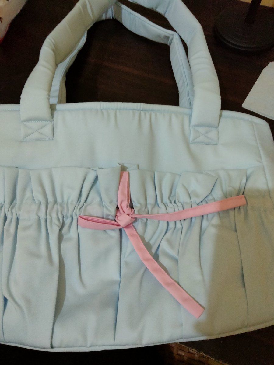 litheethereal's tweet photo. wts totebag cute ini 50k aja (aku beli 75k)

baru dipake sekali masih fresh https://t.co/vRQJEckWcM