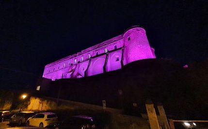 Salute.
Gaeta si illumina di magenta per la campagna mondiale contro le patologie eosinofile (18 e 22 mag) fromgaeta.com