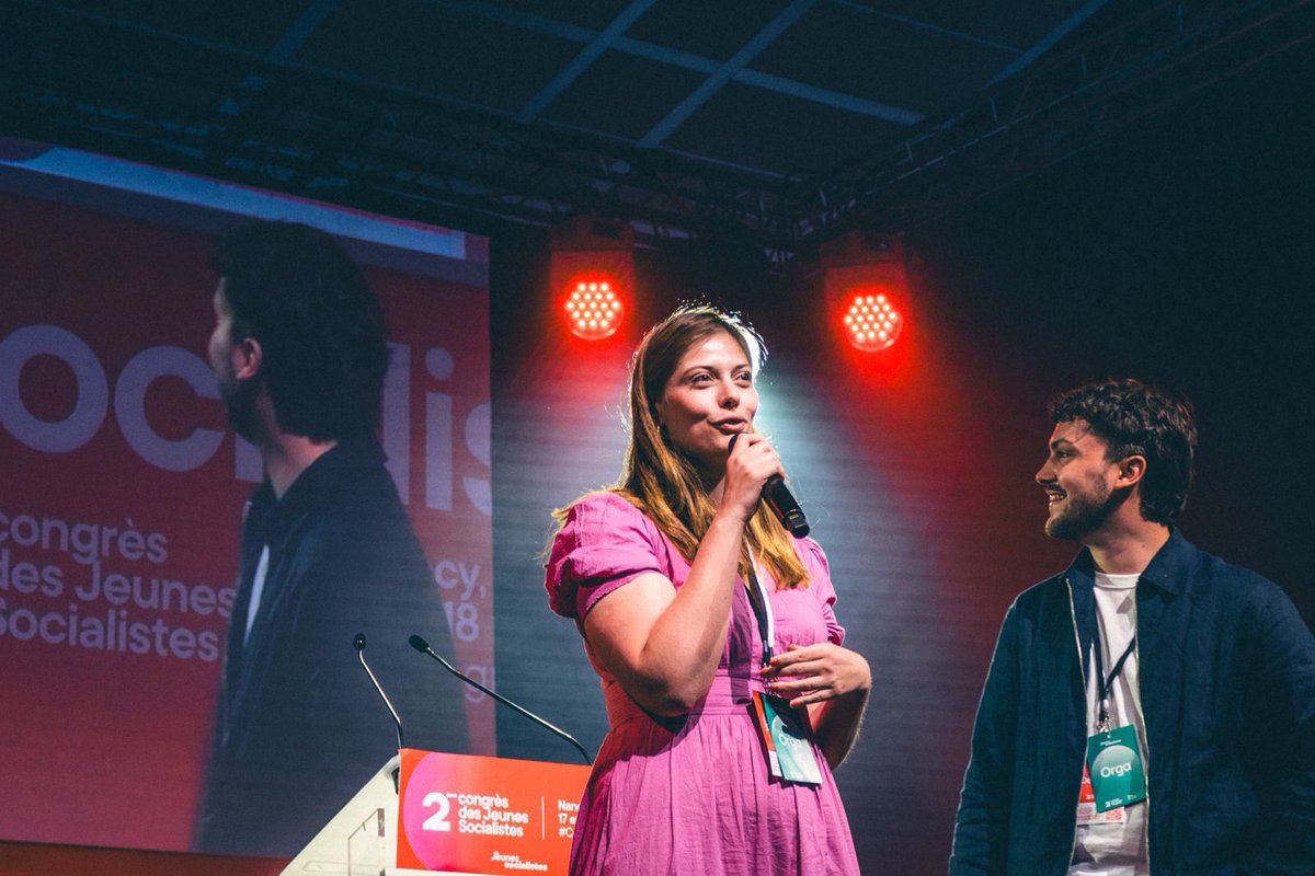 lesJeunesSoc's tweet photo. Pendant deux jours, plusieurs centaines de jeunes socialistes étaient à Nancy pour le #CongresJS ! Un moment fort de débats, de travail mais aussi de rencontres et de discussions, avec nos camarades venus de toute la France hexagonale et des outre mer ! ✊

On revient en image sur ce moment important pour la démocratie interne de notre événement ! 🌹