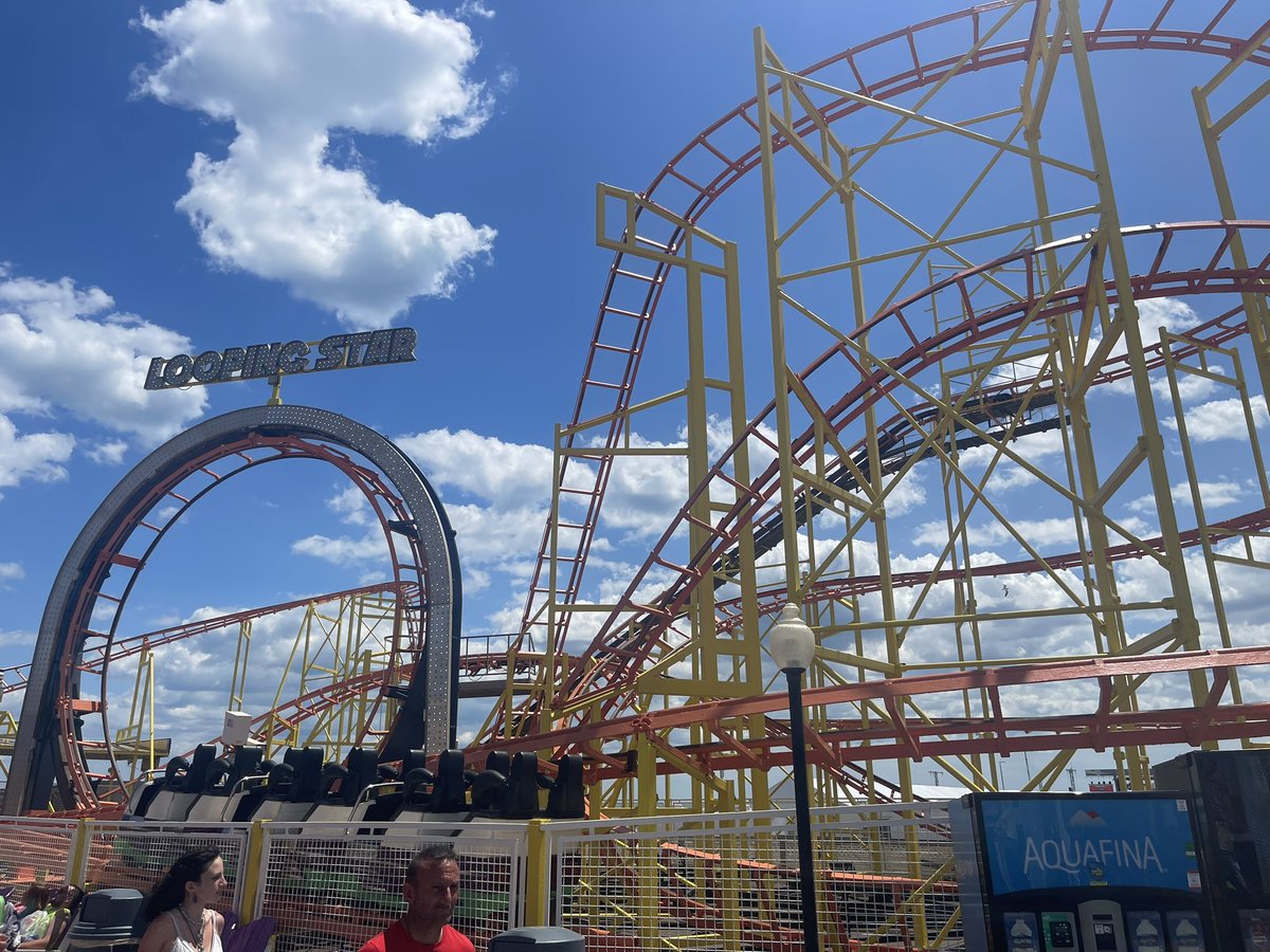 We're finally back from our first trip to Ocean City, MD !!! New Parks, New Coaster Credits, and New Rides.
It was a BLAST!!!! We can't wait to come back !!!