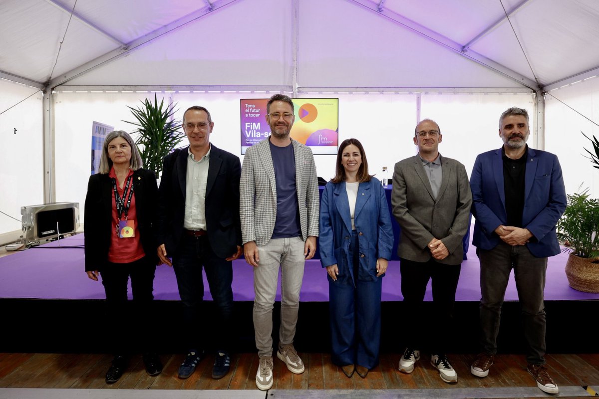 🍷🎶La Fira del Vi participa un any més a la <a href="/Fimvilaseca_/">☆FiM Vila-seca☆</a> amb tastos de vins a càrrec de Priorat Enoturisme.

La seva 21a edició ha aplegat 650 professionals, una vuitantena d’actuacions i prop de 7.500 assistents.

Ens hi retrobem l’any que ve per maridar vi i música!