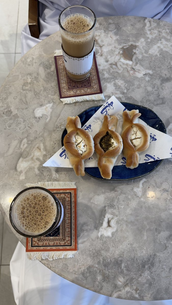 كوب شاي ولحظة من الأُنس والمَسرة