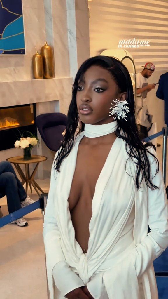 LA QUEEN QU'ELLE PENSE ÊTRE