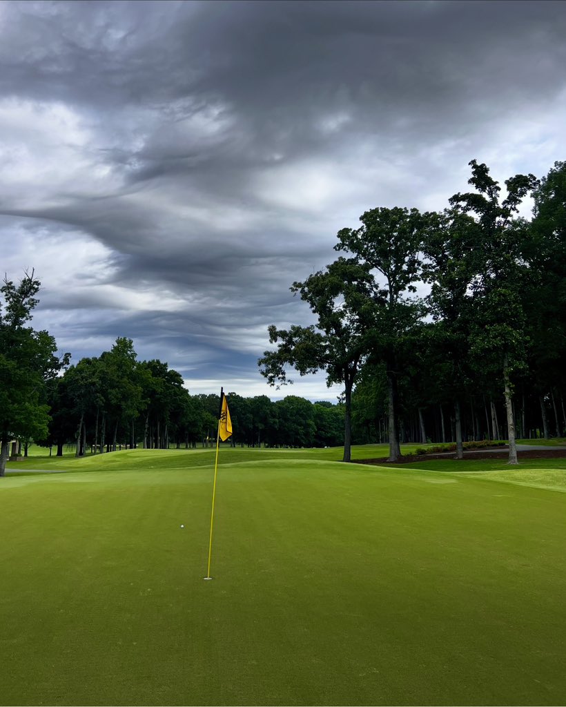 PGA's tweet image. Some interesting clouds out on the course today. 😮

#EscapeToGolf