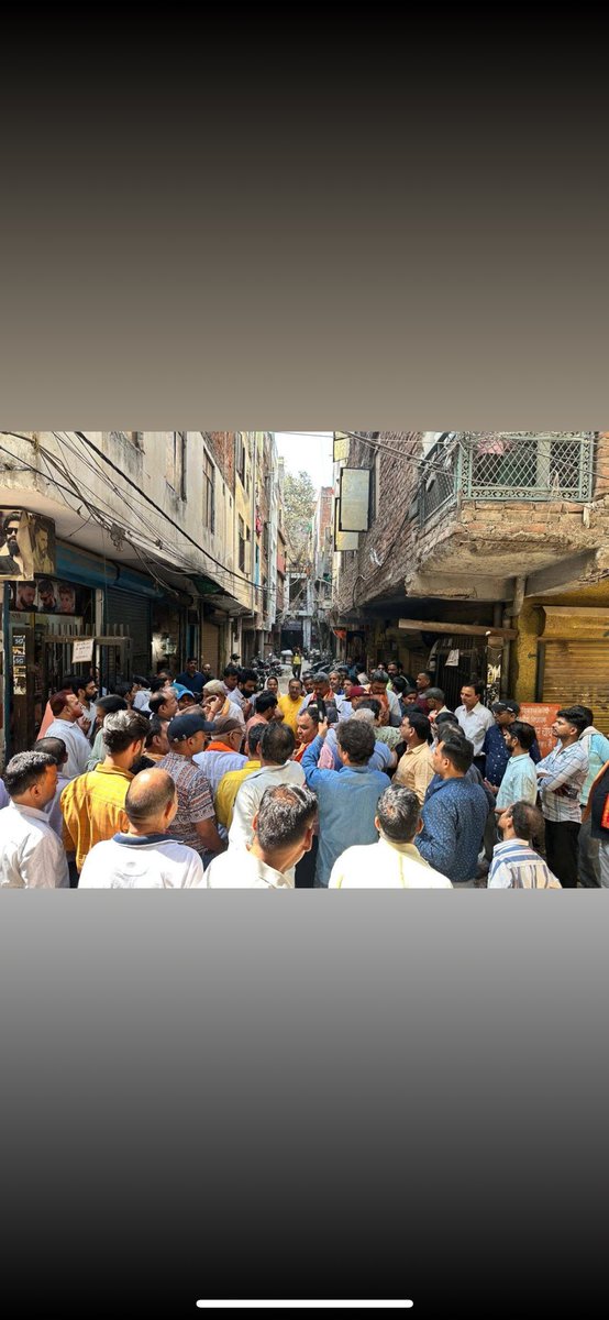 AnilYad47424199's tweet photo. @PMOIndia @gupta_rekha 
I am writing this to raise a concern about road reconstruction work in Street No.24,Tughlakabad Extension (Sangam Vihar Constituency, Ward No. 170). The inauguration for this reconstruction was done by our MLA Chandan Kumar Chaudhary on 5th Apr 2025. (1/3) https://t.co/BXI0mAbA8E