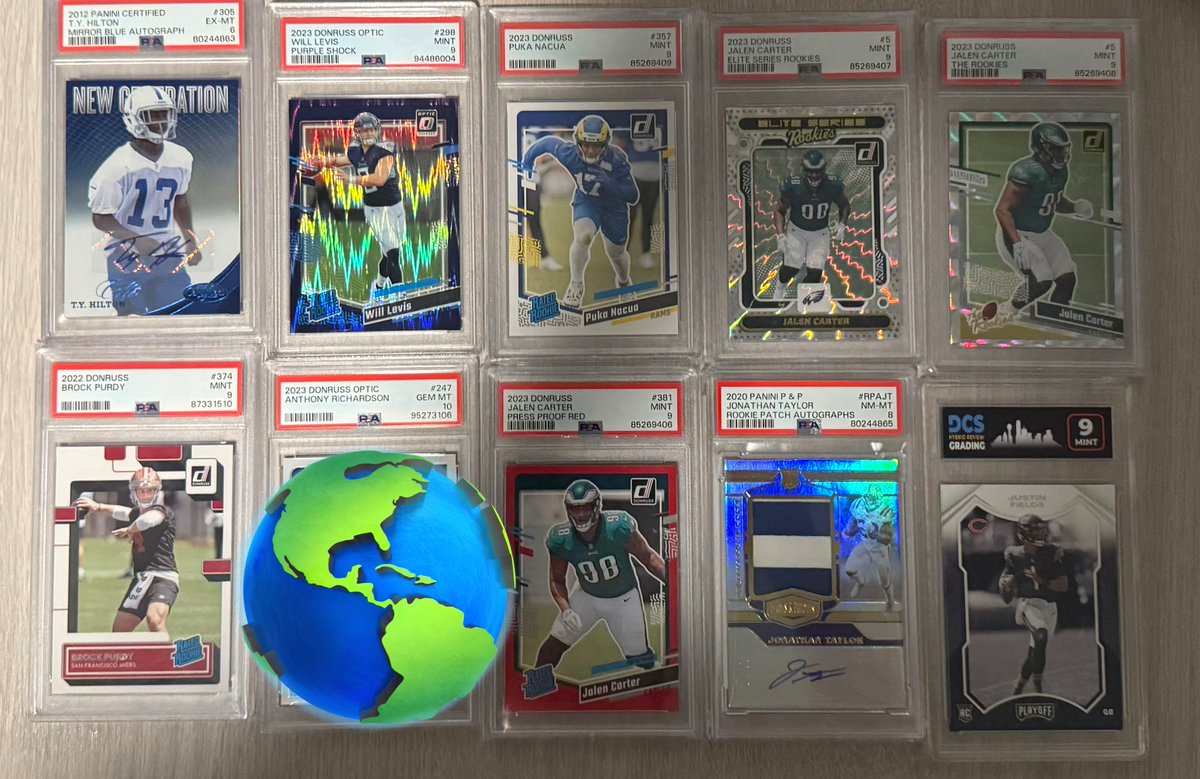 BackfieldCardz's tweet photo. Whole bunch of slabs available, please let me know if interested in anything. Also opened to bulk discount deals! https://t.co/X77gK2gzso
