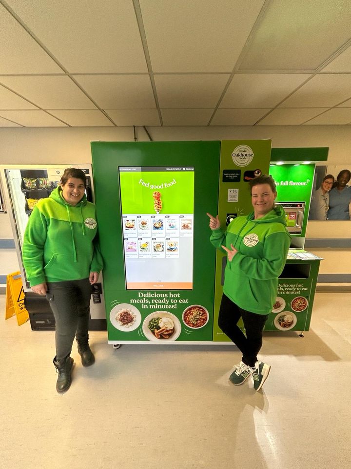 Why Do So Many UK Workplaces Choose RSL? Here’s the Real Reason.

It’s not just because our coffee tastes great.
It’s not just because our vending solutions are smart, fast, and built to last.
It’s not even just because our support team answers the phone when it matters most.