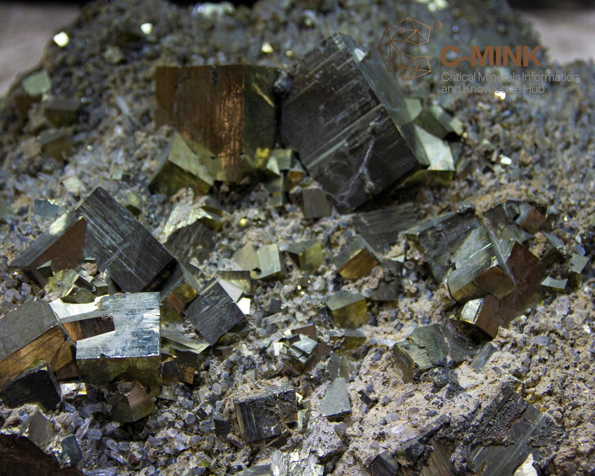 UNUINRA's tweet photo. With nearly a third of the world’s critical minerals needed for the global energy transition, Africa is at vantage point.
This natural resource endowment puts the continent in the driving seat:to leverage both its industrial & economic transformations.
#CMINK #CriticalMinerals https://t.co/temLrDIKAP