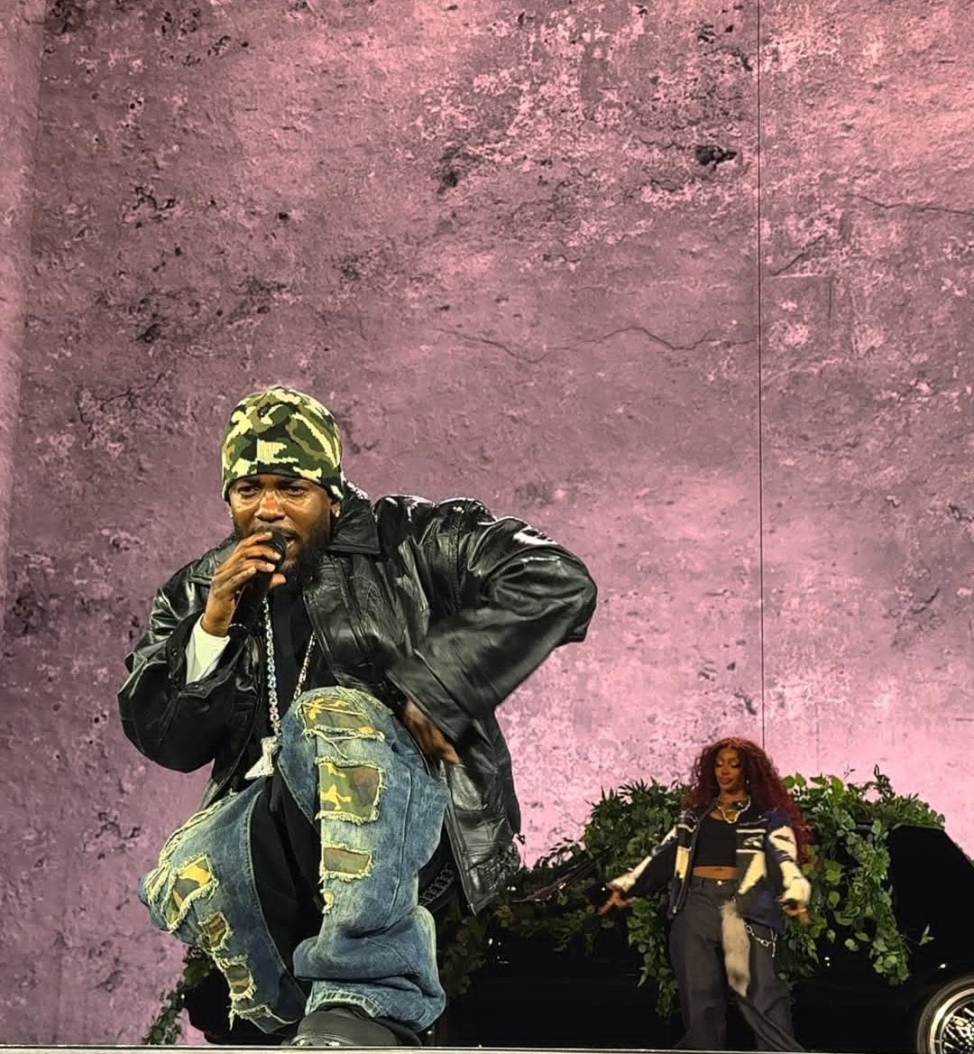 KendrickChart's tweet photo. The Grand National Tour has officially grossed over $100 MILLION across ten shows so far:

1 — $9,124,989 (MN)
2 — $9,449,459 (TX)
3 — $11,822,196 (TX)
4 — $11,605,370 (GA)
5 — $11,003,373 (NC)
6 — $10,433,639 (PA)
7 — $10,479,276 (NJ1)
8 — $13,635,765 (NJ2)
9 — $10,169,692 (MA)
10 — $14,811,494 (WA)

Total: $112,535,253