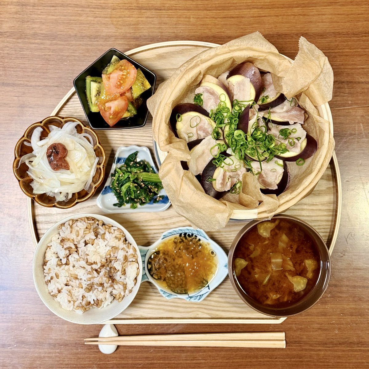 無印で買った蒸籠がよい🫶
茄子と豚バラのせいろ蒸し