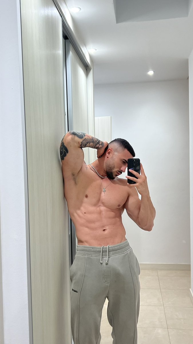 〽️ DRAZEN PEREZ 〽️ (@drazenonly) on Twitter photo 😏 😏