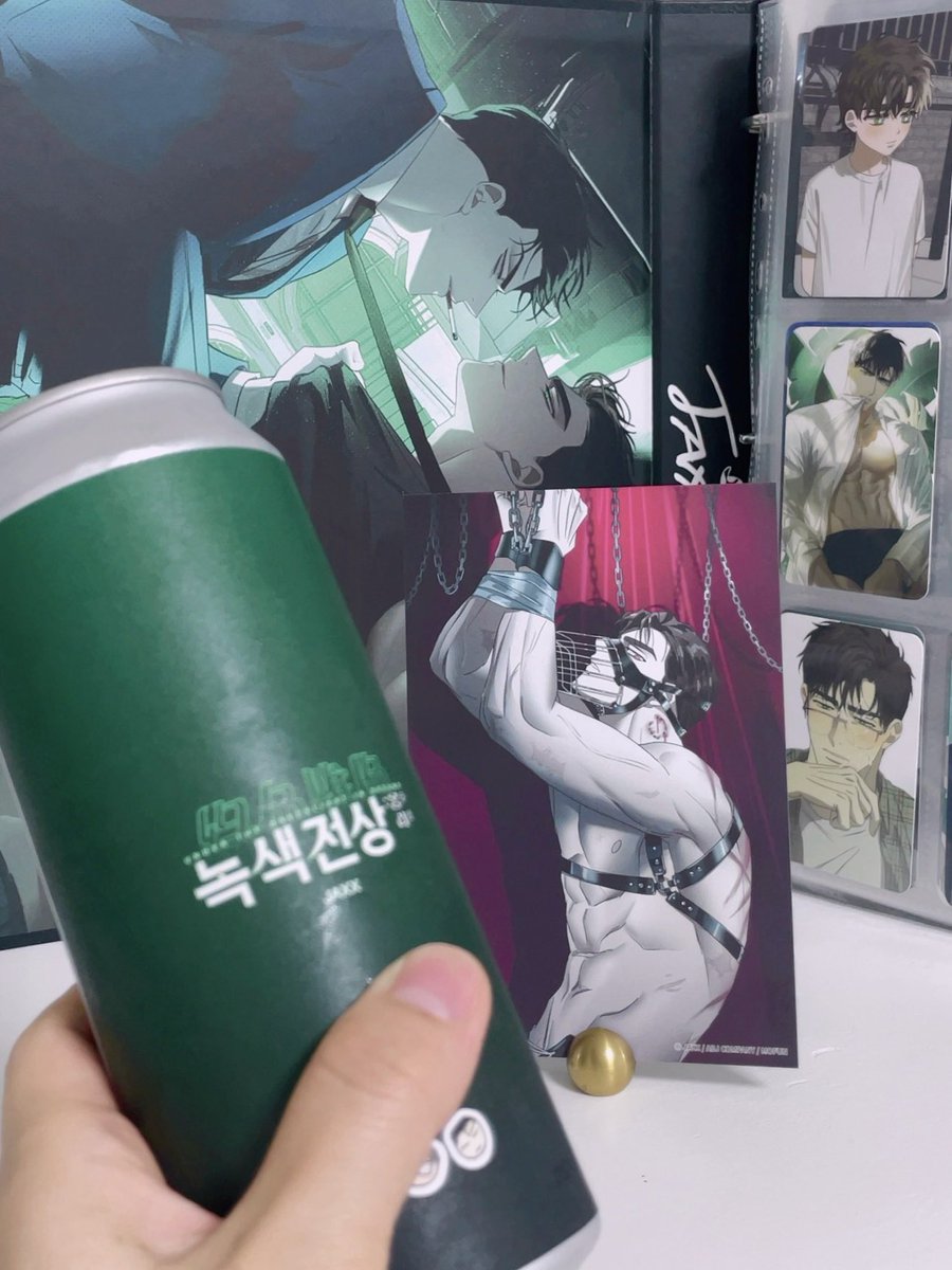 Bam__BL2's tweet photo. #너_생일이구나_감자
#매튜레이너_생일_축하해
#0520_HAPPY_MATTHEW_DAY
#HAPPY_BIRTHDAY_MATTHEW
#녹색전상 #UTGL 
#UnderTheGreenLight
#JAXX @jaxx_s2

매튜~! 생일 축하해!!!!
진과 뜨거운 밤을 보내길~!!
🥳🥂🎂💚
(이미지는 AI 방지 아트쉴더 적용했어요.) https://t.co/0eNJma2de9