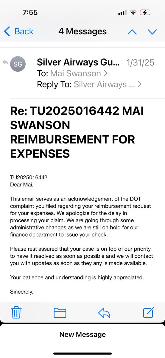 mswan1221's tweet photo. @silver_airways Still waiting for my reimbursement! https://t.co/TkyWh3wqMS