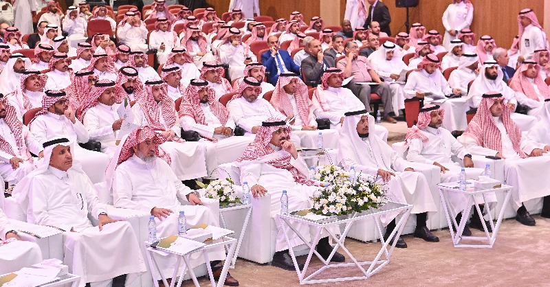 umajmaah's tweet photo. #جامعة_المجمعة تقيم حفل حصولها على تجديد الاعتماد المؤسسي الكامل وتكرم الفائزين بجائزة رئيس الجامعة للجودة والتميز .