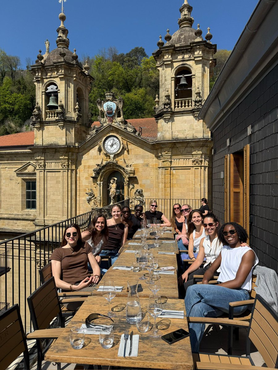 Iris Mbulito tweet media