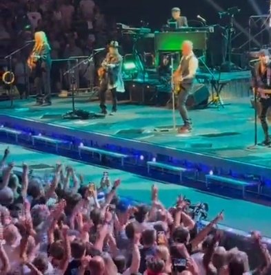 VLafora's tweet photo. @springsteen & #EStreetBand are just hours away from returning to Manchester to headline the final UK concert of the #LOHAD Tour. We remember "Badlands"
π·πΉby @PaulApp0505 May 14
https://t.co/XWzykkALz2
@Mosqueter4 @BDoltri @ToonTravels @clock1258 @NJMusicFun2 @dolphinhope13 https://t.co/ypm2rBzsPQ