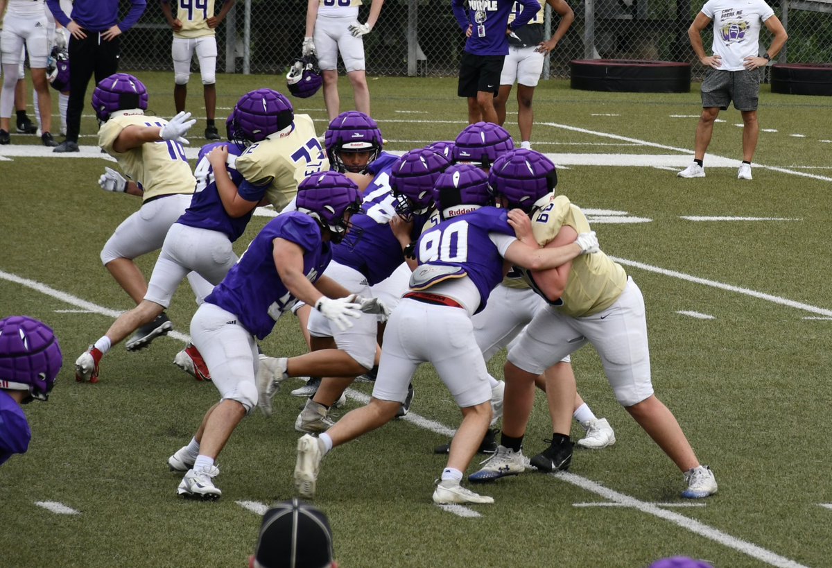 Last Spring game for Grayson Storm as a freshman! Can’t wait for the 25/26 season with <a href="/MHSBearFB/">MHS Bear Football</a> 💜🐻🏈