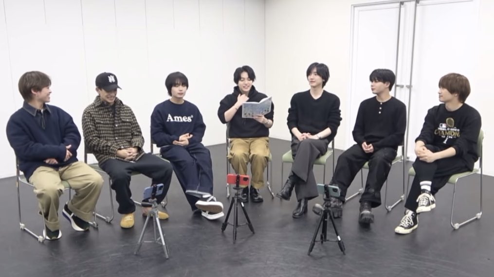 OoTk84's tweet photo. ＼私の好きな橋橋／
2人だけニコニコして楽しそう https://t.co/BpZ4xt8YLR