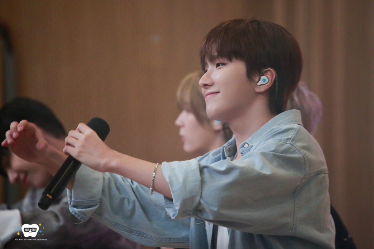 250520 컬투쇼

#WOONHAK #운학 #ウナク 
#BOYNEXTDOOR #보이넥스트도어