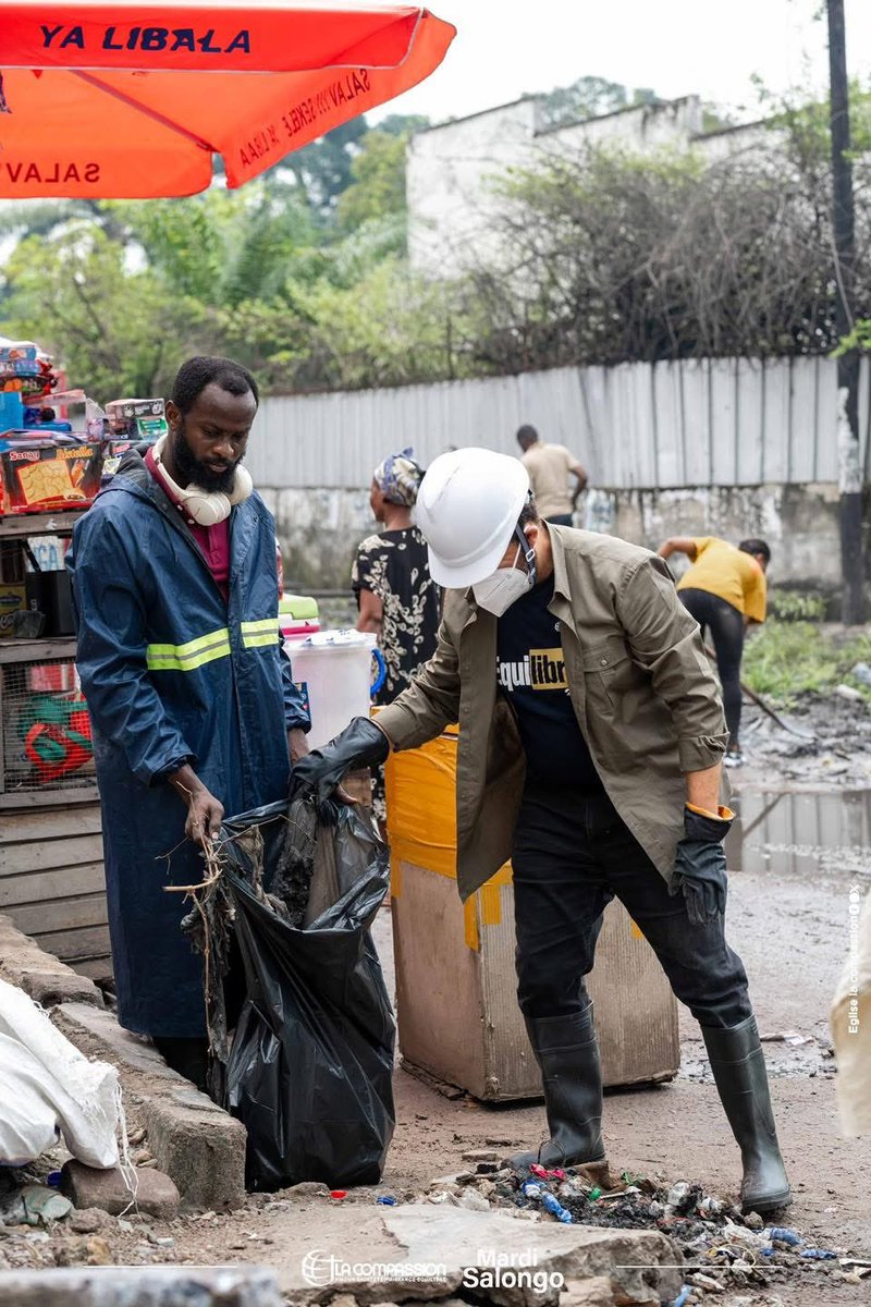 MarcelloTunasi's tweet photo. C’est par des actes concrets que nous bâtirons une nouvelle culture. 

Joignez-vous à nous pour ce Mouvement Citoyen d’Action et de Conscience pour assainir notre ville de Kinshasa.

Le changement ne vient pas d’en haut, mais commence avec nos mains, nos cœurs, et notre vision.

#EgliseLaCompassion #kinshasa #nation #propreté 🇨🇩❤️🇨🇩