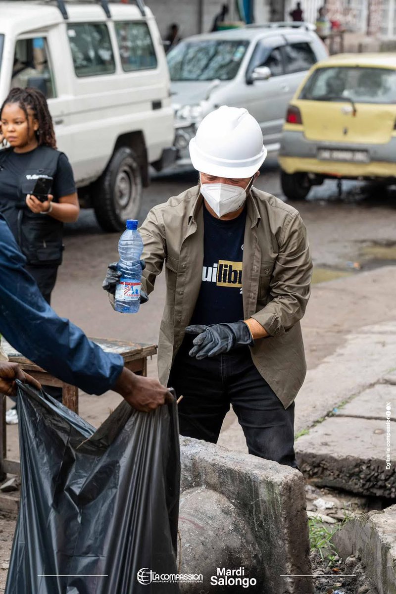 MarcelloTunasi's tweet photo. C’est par des actes concrets que nous bâtirons une nouvelle culture. 

Joignez-vous à nous pour ce Mouvement Citoyen d’Action et de Conscience pour assainir notre ville de Kinshasa.

Le changement ne vient pas d’en haut, mais commence avec nos mains, nos cœurs, et notre vision.

#EgliseLaCompassion #kinshasa #nation #propreté 🇨🇩❤️🇨🇩