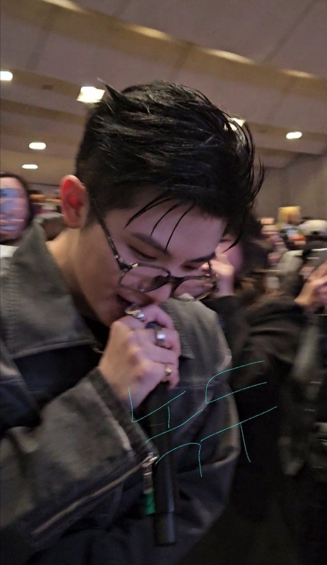 woozistars's tweet photo. beam fanparty woozi lives rent free in my mind 24/7 like this look is so god tier https://t.co/BTWl56LcXb