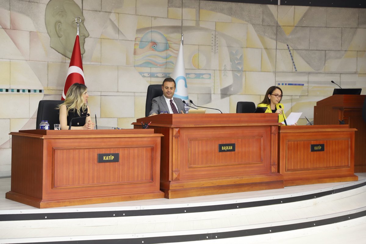 Balıkesir Büyükşehir Belediye Meclisi Mayıs Ayı Olağan Toplantımızın 2. Birleşimine katılım sağladık.
Toplantımızda alınan kararların Balıkesir’imiz ve kıymetli hemşehrilerimiz için hayırlı olmasını diliyorum.