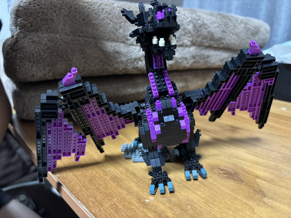 2194Mn's tweet photo. こんなのよく1人で作りあげれるわ、
ブロック小さいし
よく作れるわ、りとすごい！天才！！ https://t.co/W4mmmgrXhO