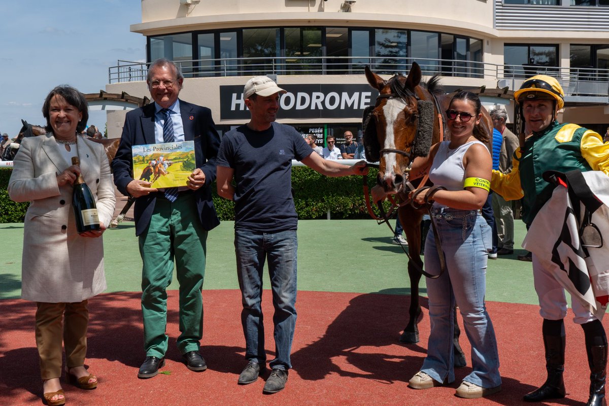 Après une belle lutte finale, c’est 𝐍𝐄𝐏𝐀𝐋𝐀𝐈𝐒 qui remporte l’édition 2025 de l’handicap Angers Loire Métropole support du Quinté +. 🏆

Il était associé à Monsieur Quinté, 𝐒𝐭𝐞́𝐩𝐡𝐚𝐧𝐞 𝐏𝐚𝐬𝐪𝐮𝐢𝐞𝐫, pour l’entraînement de 𝐅𝐚𝐛𝐫𝐢𝐜𝐞 𝐂𝐡𝐚𝐩𝐩𝐞𝐭.